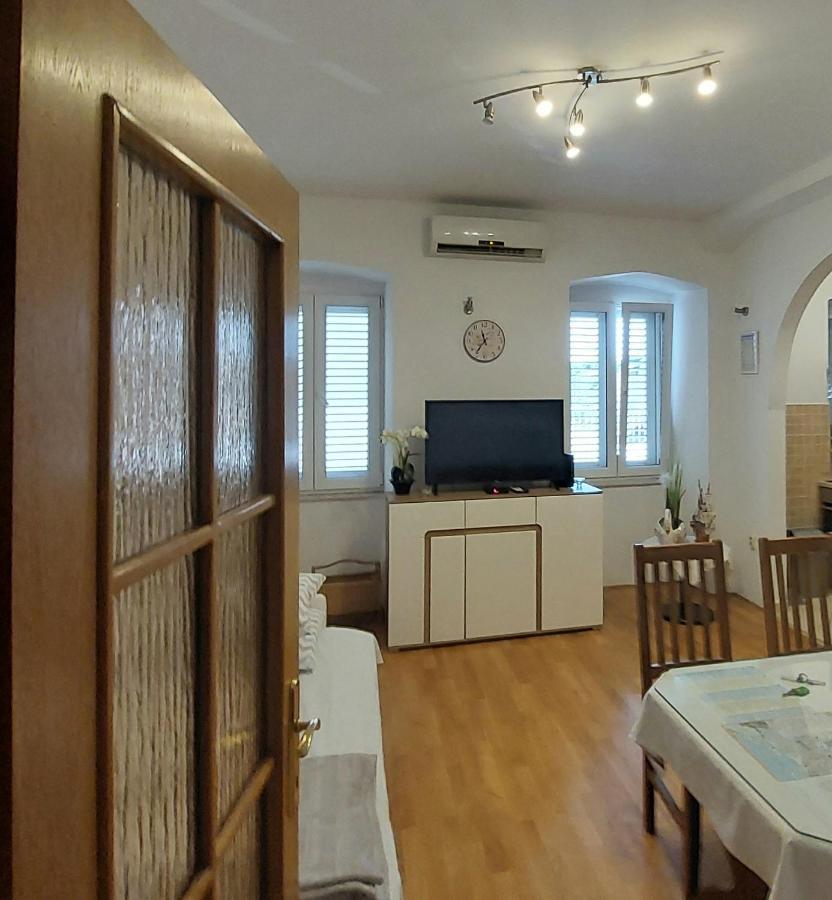 Apartment Ana Split Bagian luar foto