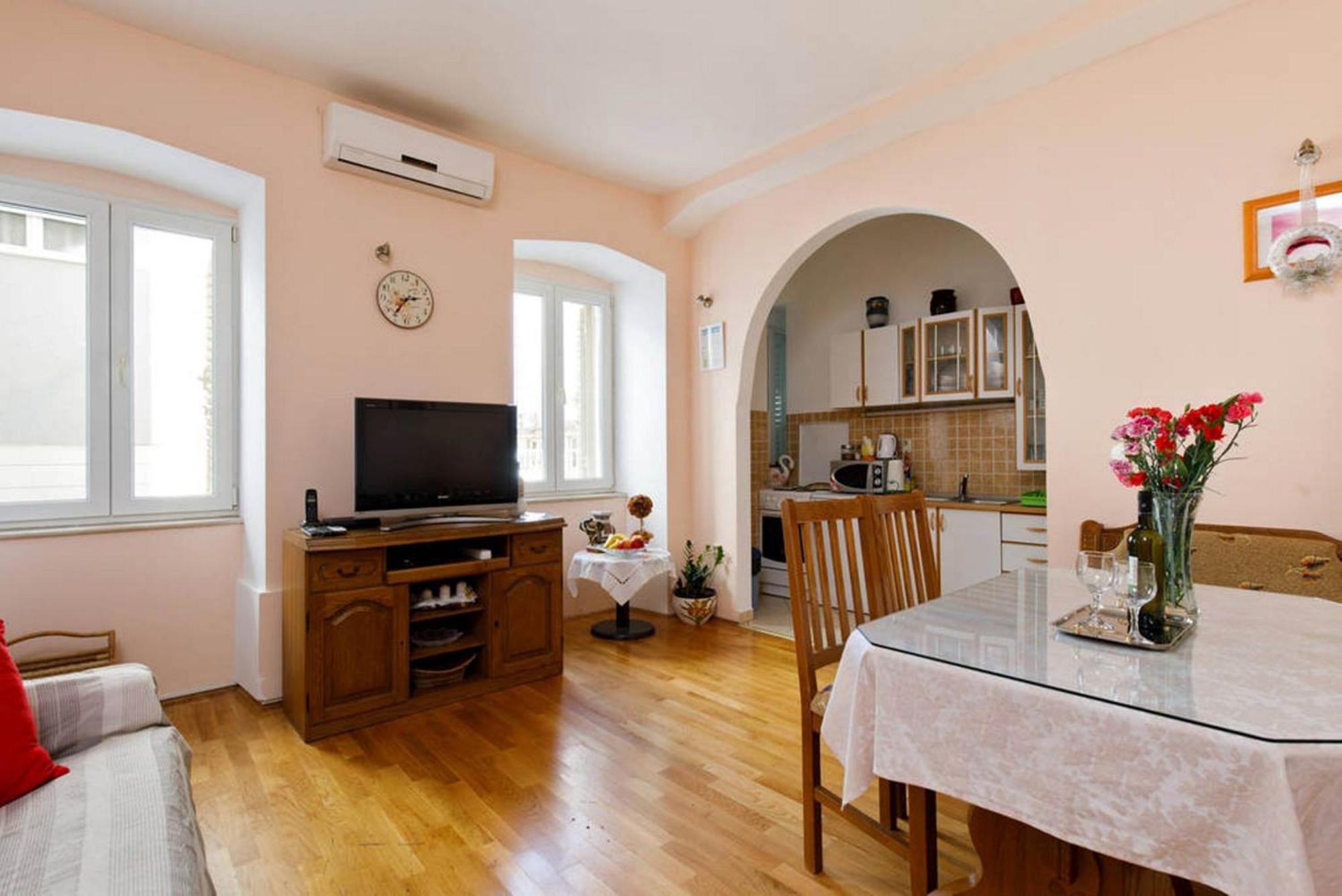 Apartment Ana Split Bagian luar foto